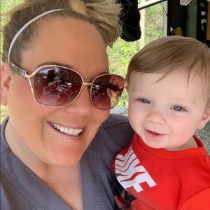 Meet your Posher, Sandra